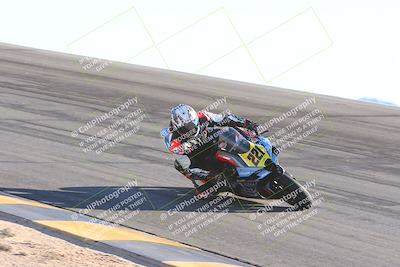 media/Nov-17-2024-CVMA (Sun) [[1fec520723]]/Race 11-Amateur Supersport Open/